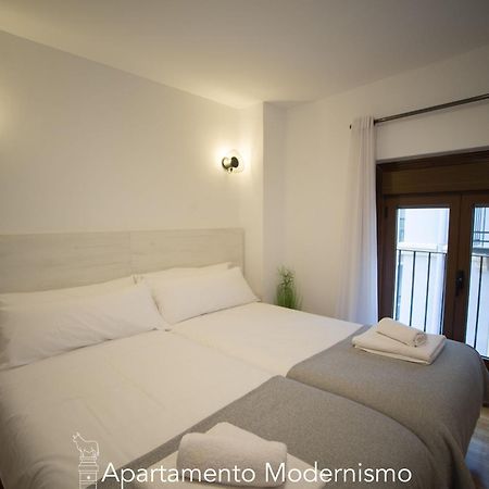 Apartamentos Plaza Del Torico Teruel Dış mekan fotoğraf