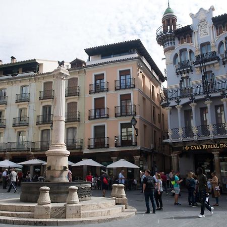 Apartamentos Plaza Del Torico Teruel Dış mekan fotoğraf