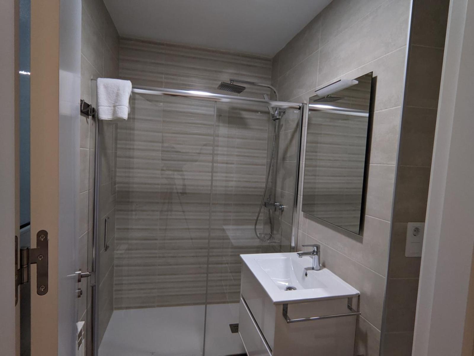 Apartamentos Plaza Del Torico Teruel Dış mekan fotoğraf