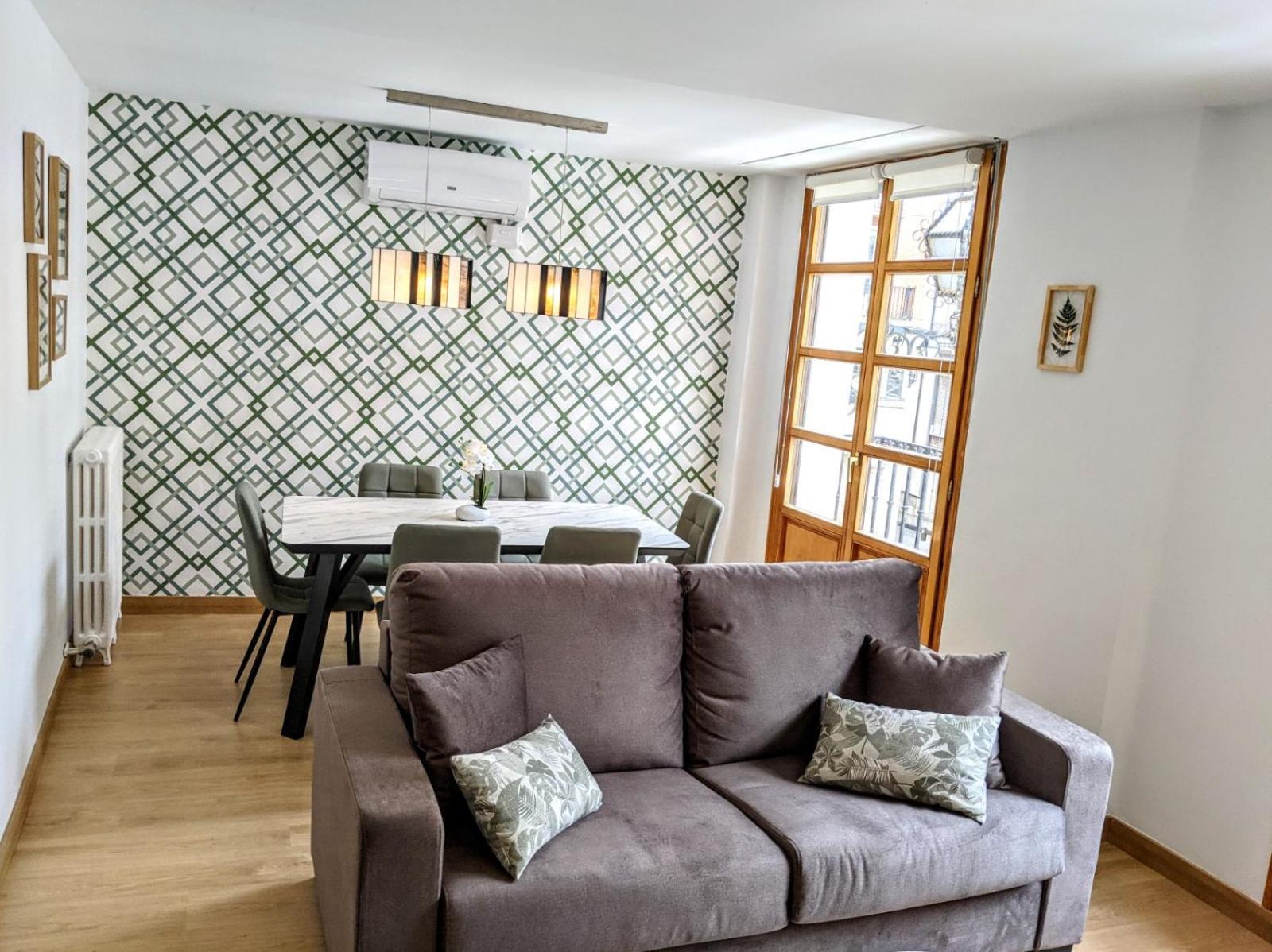 Apartamentos Plaza Del Torico Teruel Dış mekan fotoğraf
