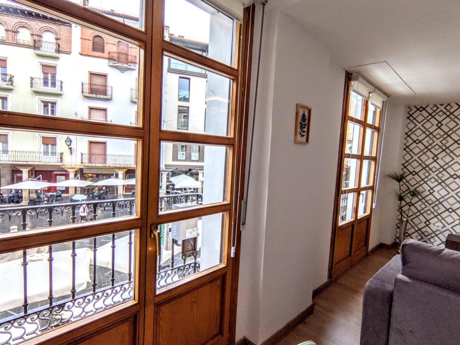 Apartamentos Plaza Del Torico Teruel Dış mekan fotoğraf