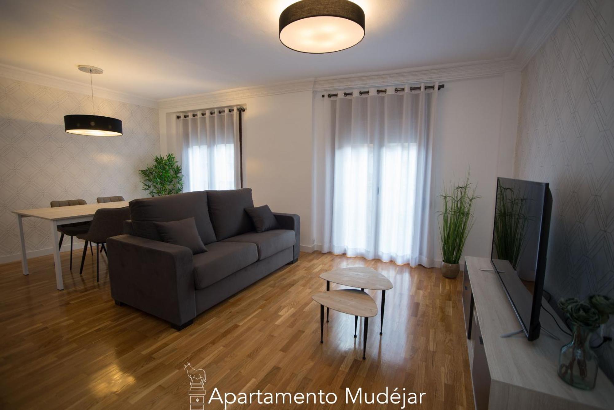 Apartamentos Plaza Del Torico Teruel Oda fotoğraf