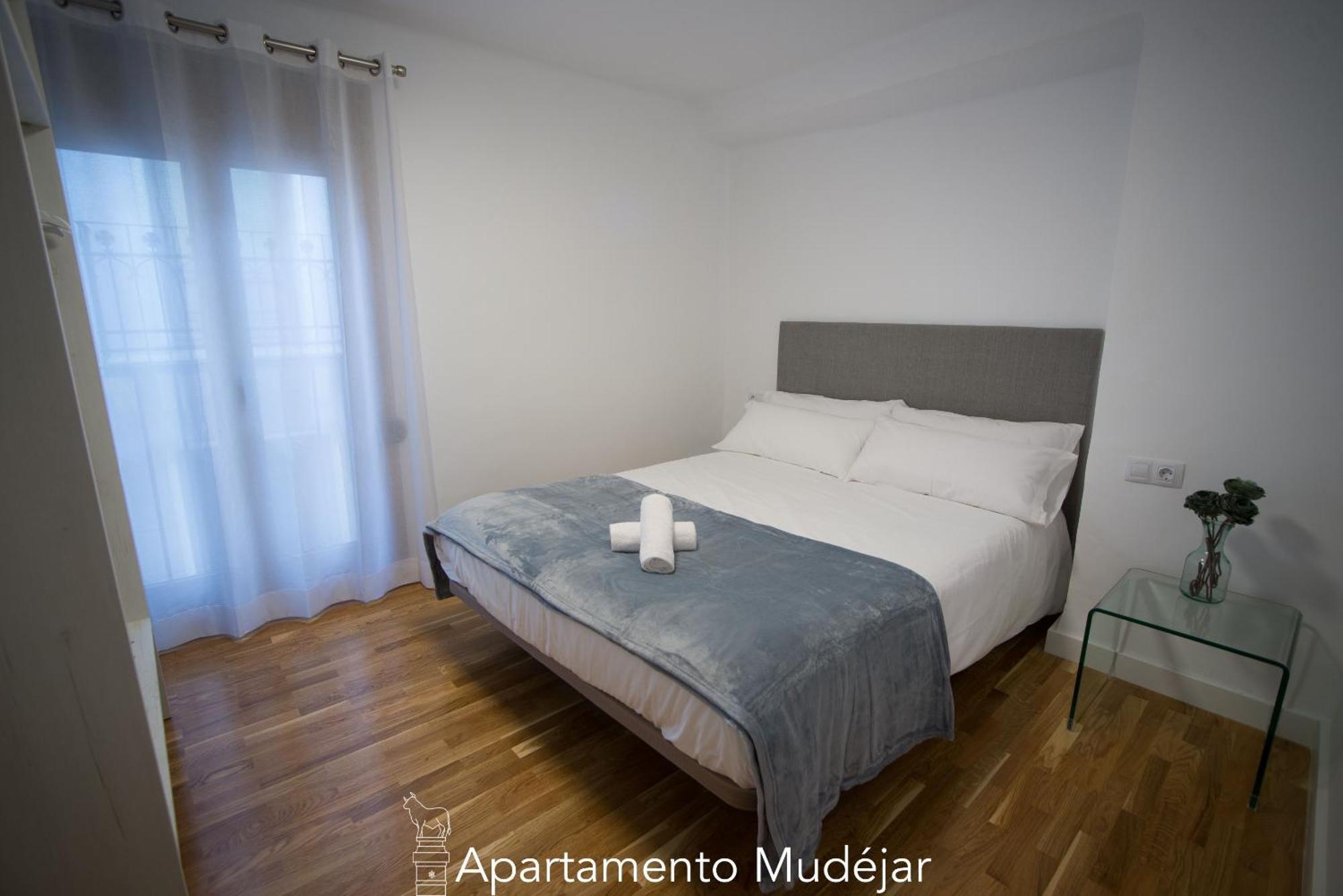 Apartamentos Plaza Del Torico Teruel Oda fotoğraf